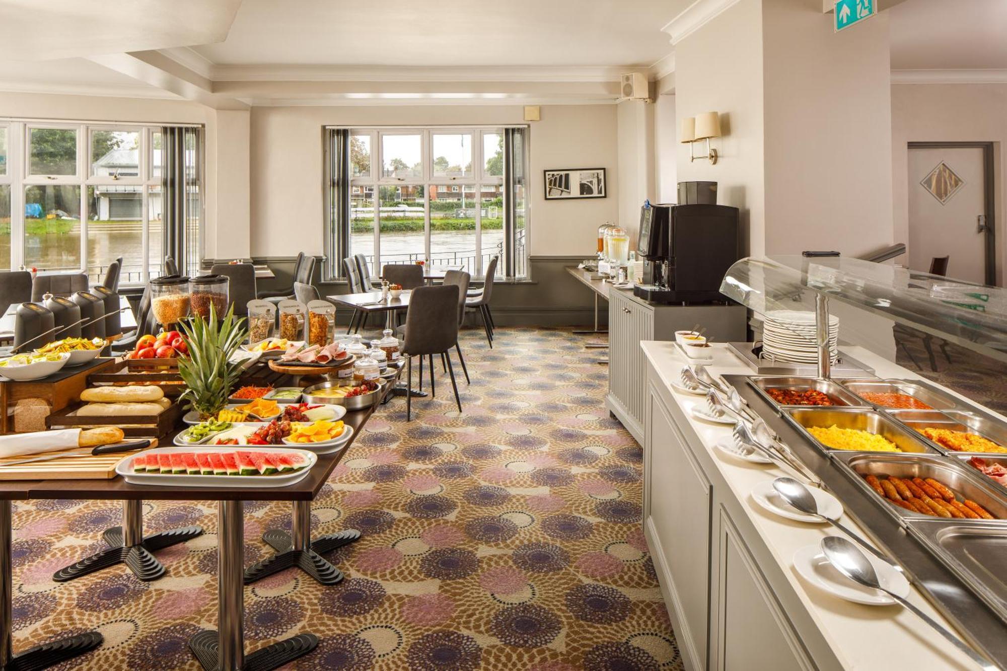 Hotel Sunday London Staines-Upon-Thames Heathrow T5 Exterior foto